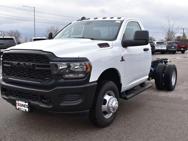 2024 RAM Ram 3500 Chassis Cab RAM 3500 TRADESMAN CHASSIS REGULAR CAB 4X4 60 CA