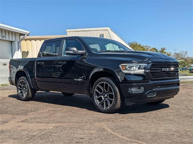 2020 RAM 1500 Laramie Crew Cab 4x4 57 Box