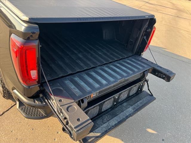 2023 GMC Sierra 1500 4WD Crew Cab Short Box AT4