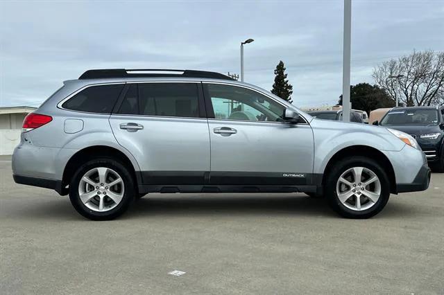 2013 Subaru Outback 2.5i Limited
