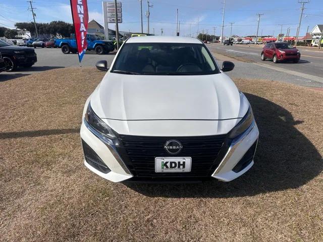 2024 Nissan Altima SV FWD