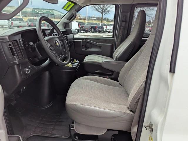 2017 Chevrolet Express 3500 LT