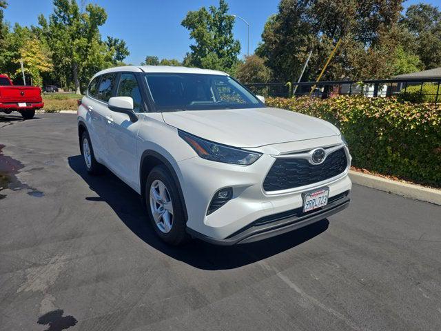 2025 Toyota Highlander LE