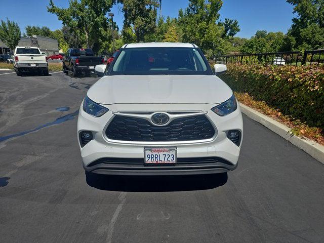 2025 Toyota Highlander LE