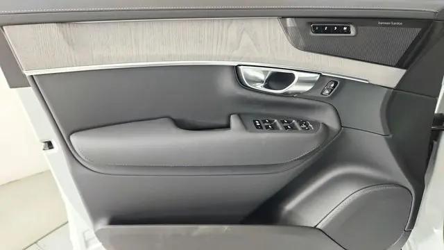 2025 Volvo XC90 Plug-In Hybrid T8 Ultra 7-Seater