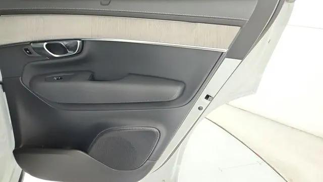 2025 Volvo XC90 Plug-In Hybrid T8 Ultra 7-Seater