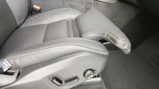 2025 Volvo XC90 Plug-In Hybrid T8 Ultra 7-Seater