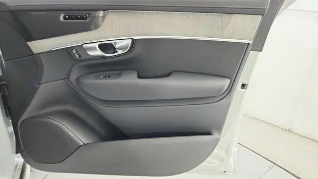 2025 Volvo XC90 Plug-In Hybrid T8 Ultra 7-Seater