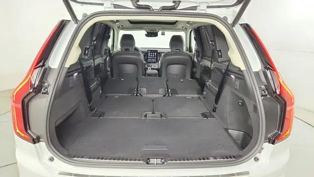 2025 Volvo XC90 Plug-In Hybrid T8 Ultra 7-Seater