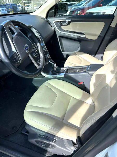2016 Volvo XC60 T6 Drive-E