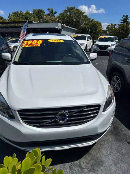 2016 Volvo XC60 T6 Drive-E
