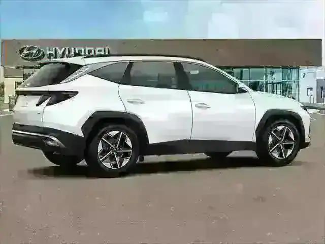 2025 Hyundai Tucson SEL Convenience - Photo 11