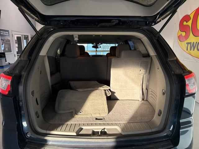 2017 Chevrolet Traverse LS