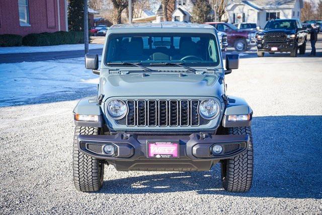 2025 Jeep Gladiator GLADIATOR NIGHTHAWK 4X4