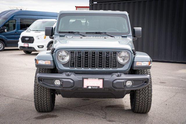 2025 Jeep Gladiator GLADIATOR NIGHTHAWK 4X4