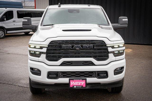 2025 RAM Ram 3500 RAM 3500 LARAMIE MEGA CAB 4X4 64 BOX