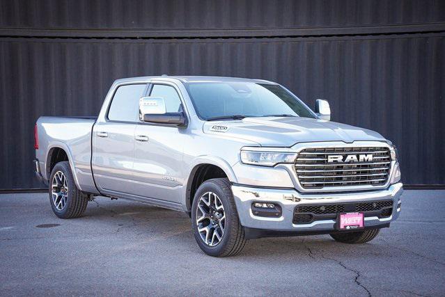 2025 RAM Ram 1500 RAM 1500 LARAMIE CREW CAB 4X4 64 BOX