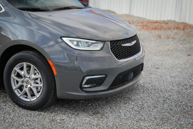 2024 Chrysler Pacifica PACIFICA TOURING L