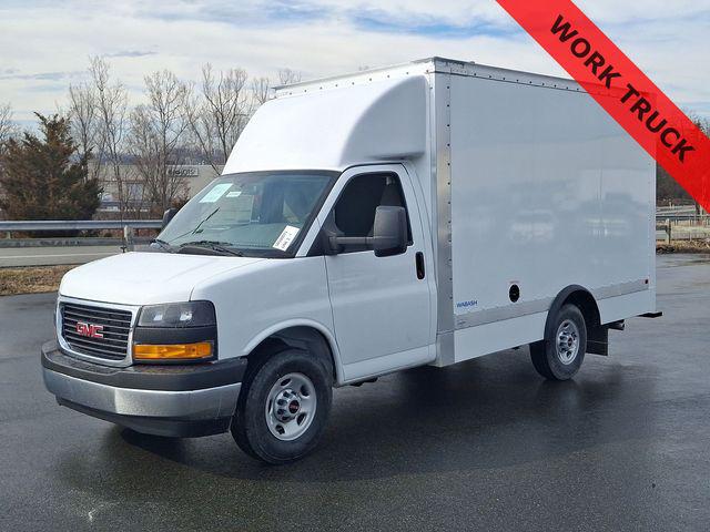 2025 GMC Savana Cutaway Work Van