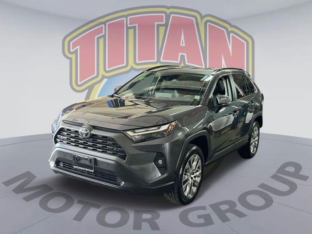 2024 Toyota RAV4 XLE Premium [24]