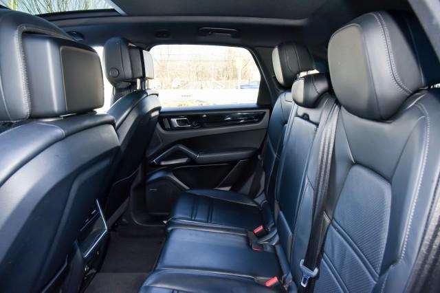2023 Porsche Cayenne Platinum Edition