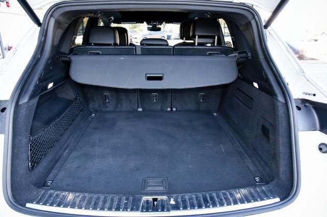 2023 Porsche Cayenne Platinum Edition