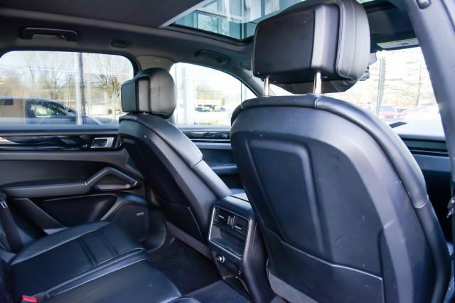 2023 Porsche Cayenne Platinum Edition