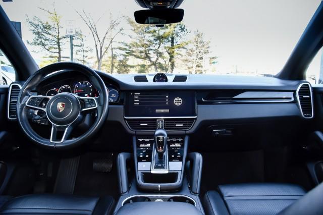 2023 Porsche Cayenne Platinum Edition