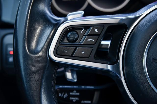 2023 Porsche Cayenne Platinum Edition