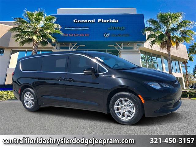 2025 Chrysler Voyager VOYAGER