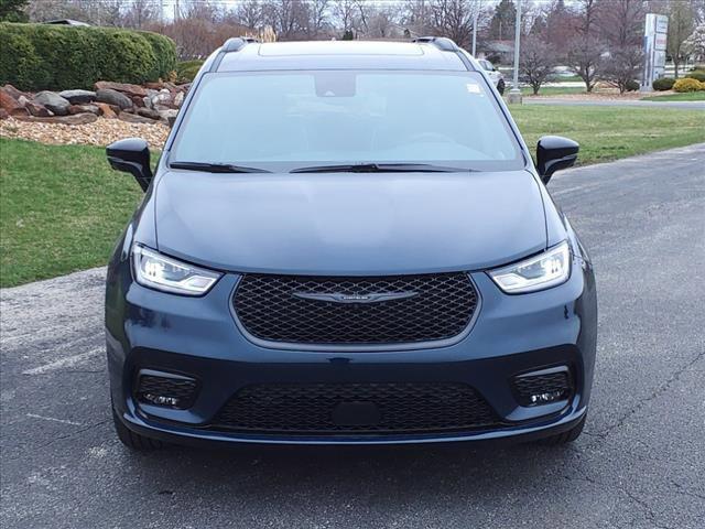 2025 Chrysler Pacifica PACIFICA LIMITED