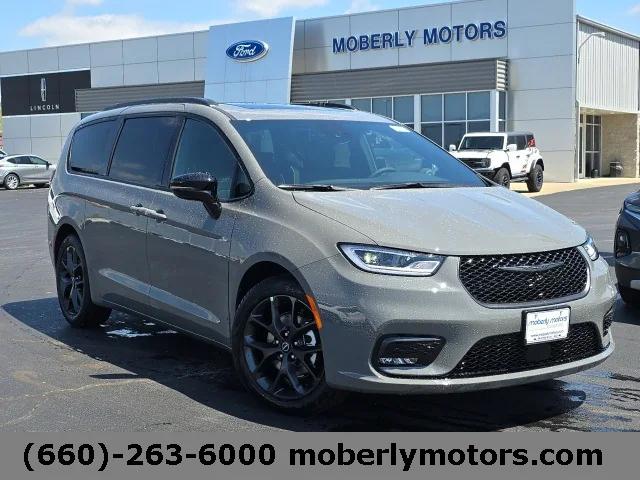 2025 Chrysler Pacifica PACIFICA LIMITED