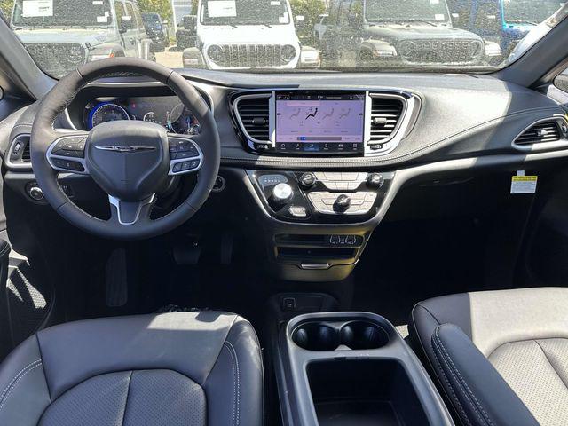 2025 Chrysler Pacifica PACIFICA LIMITED AWD