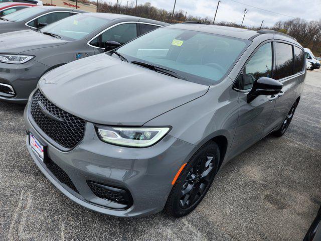 2025 Chrysler Pacifica PACIFICA LIMITED