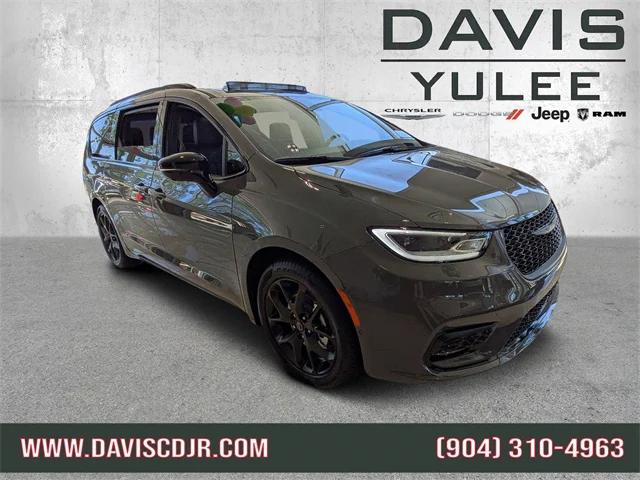 2025 Chrysler Pacifica PACIFICA LIMITED