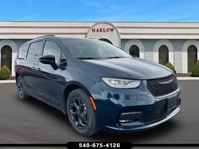 2025 Chrysler Pacifica Hybrid PACIFICA PLUG-IN HYBRID S APPEARANCE
