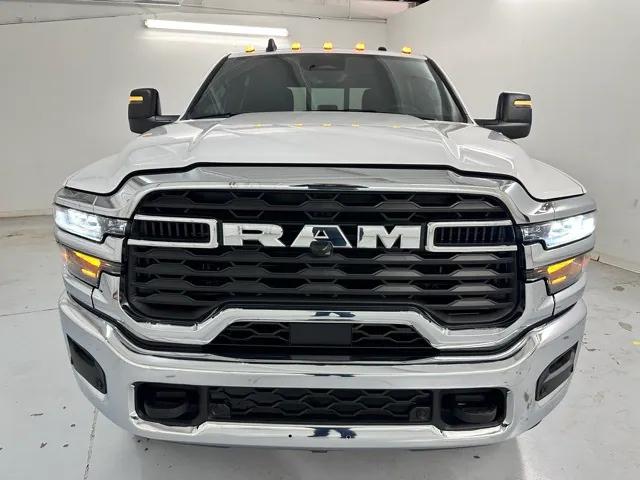 2025 RAM Ram 2500 RAM 2500 TRADESMAN CREW CAB 4X4 64 BOX