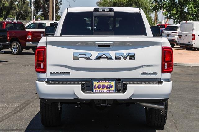 2025 RAM Ram 3500 RAM 3500 LARAMIE MEGA CAB 4X4 64 BOX