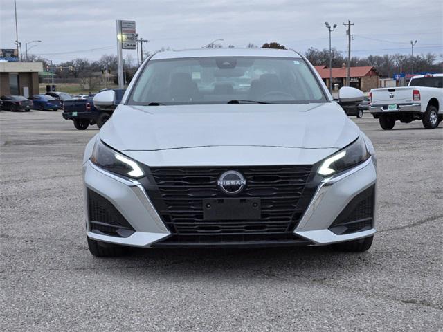 2023 Nissan Altima SL FWD