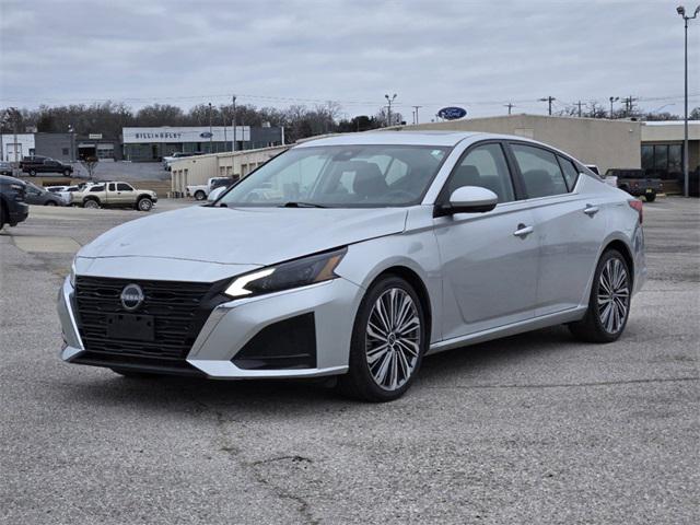 2023 Nissan Altima SL FWD