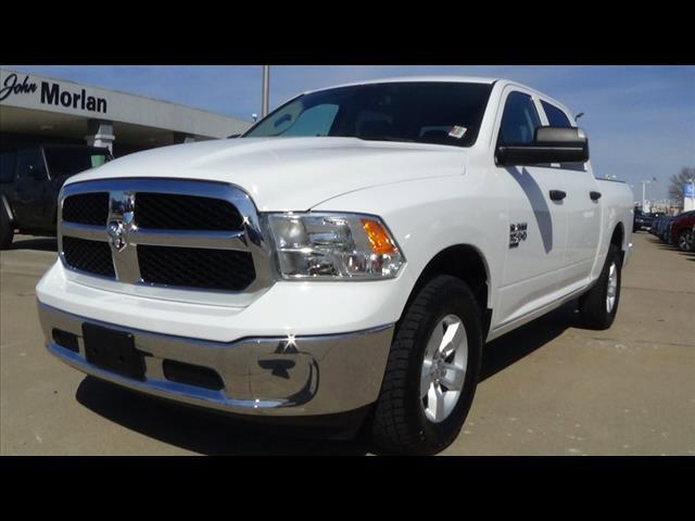 2023 RAM 1500 Classic SLT Crew Cab 4x4 57 Box