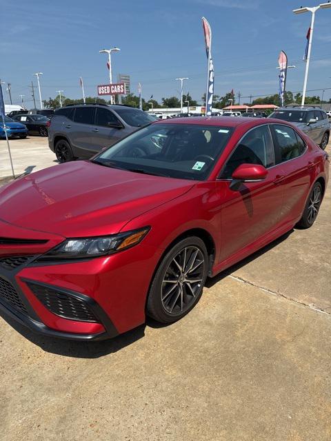 2024 Toyota Camry SE