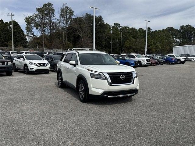 2024 Nissan Pathfinder SL 4WD