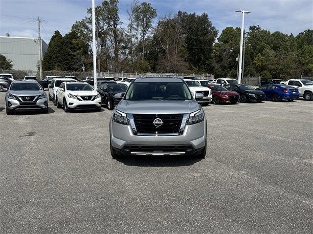 2024 Nissan Pathfinder Platinum FWD