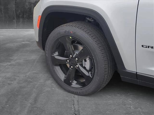 2025 Jeep Grand Cherokee Altitude X 4x4