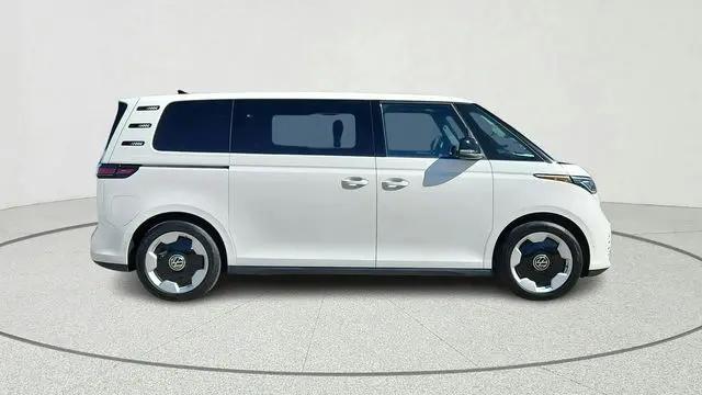 2025 Volkswagen ID. Buzz Pro S