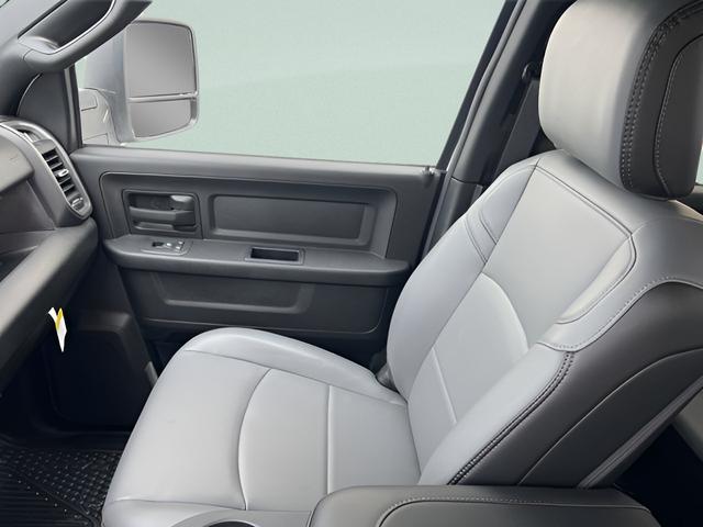 2025 Ram 2500 Tradesman Crew Cab 4x4 8 Box