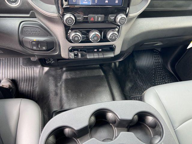 2025 Ram 2500 Tradesman Crew Cab 4x4 8 Box