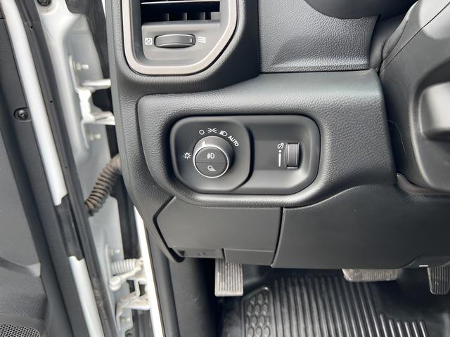 2025 Ram 2500 Tradesman Crew Cab 4x4 8 Box