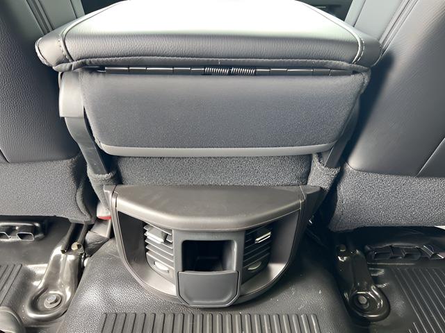 2025 Ram 2500 Tradesman Crew Cab 4x4 8 Box